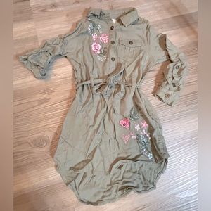 Olive green floral 1/4 button down dress